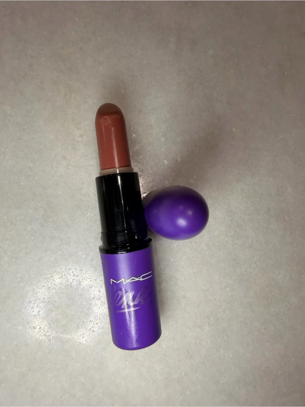 MAC Cosmetics Glaze Lipstick - Amor Prohibido